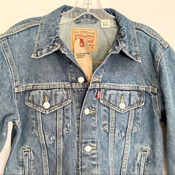 NWT Levi's Ex-Boyfriend Trucker Jean Jacket - Picture 11 of 16